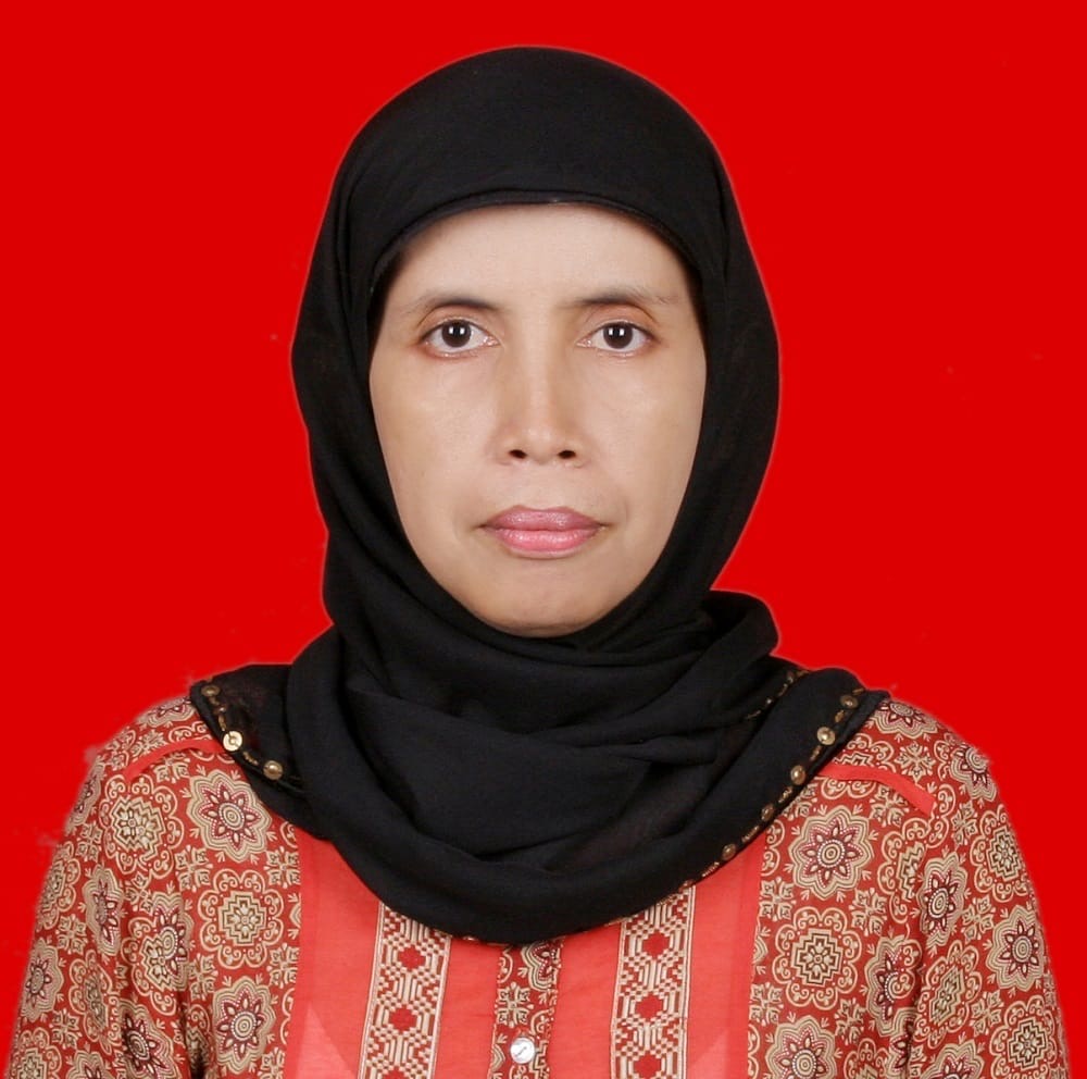 dr Dewi Prihatini, M.K.M
